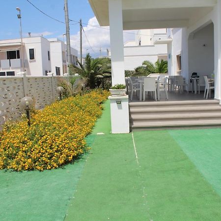Estasi Sul Mare Bed & Breakfast ปอร์โตเชซาเรโอ ภายนอก รูปภาพ