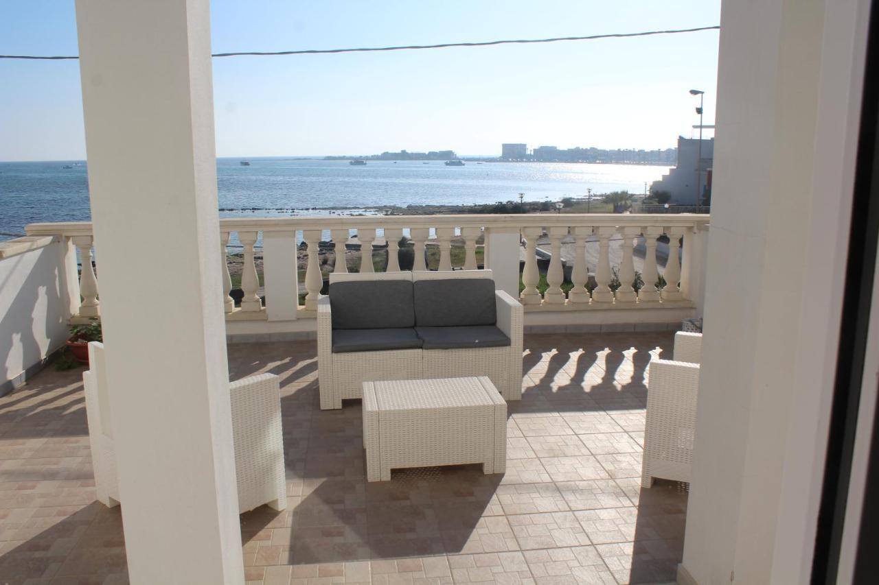 Estasi Sul Mare Bed & Breakfast ปอร์โตเชซาเรโอ ภายนอก รูปภาพ