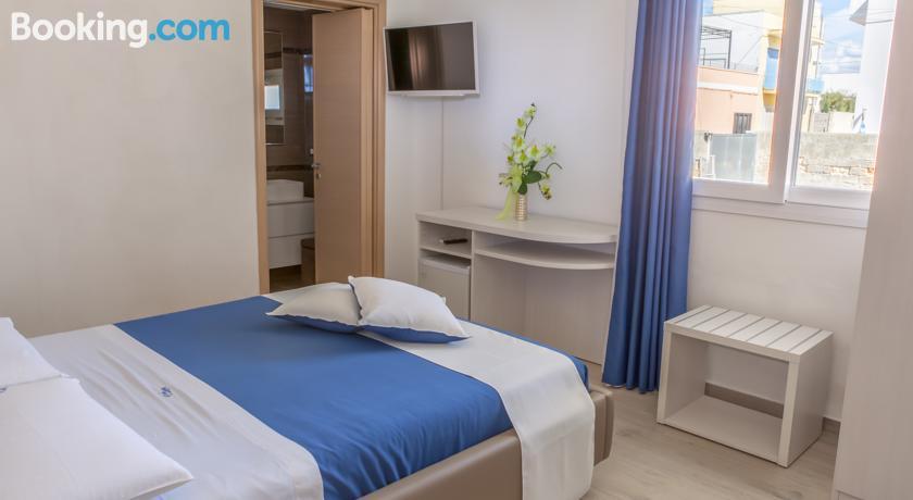 Estasi Sul Mare Bed & Breakfast ปอร์โตเชซาเรโอ ภายนอก รูปภาพ