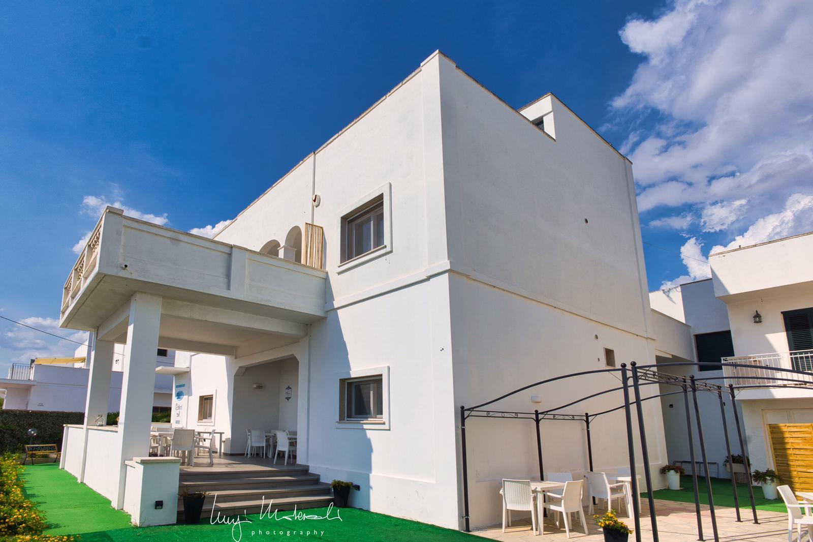 Estasi Sul Mare Bed & Breakfast ปอร์โตเชซาเรโอ ภายนอก รูปภาพ